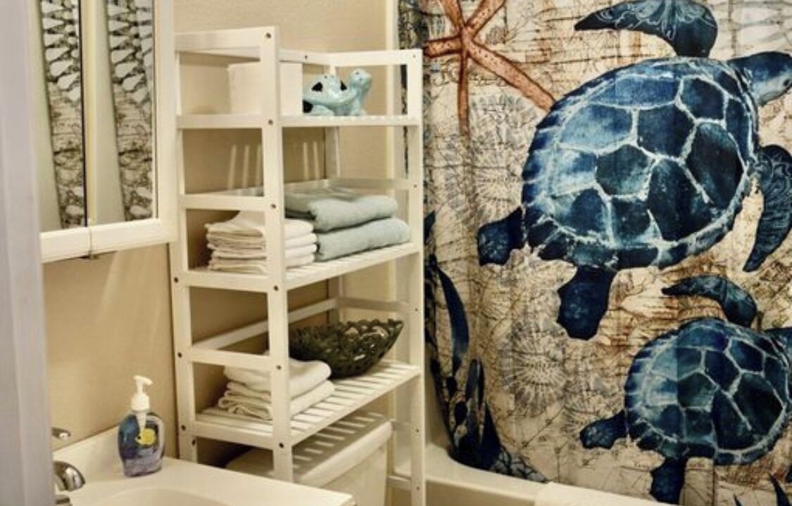 Photo of Bathroom in Gold Beach