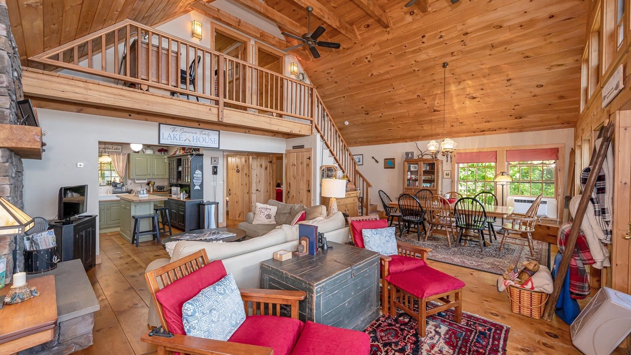 Photo of Livingroom in South Effingham