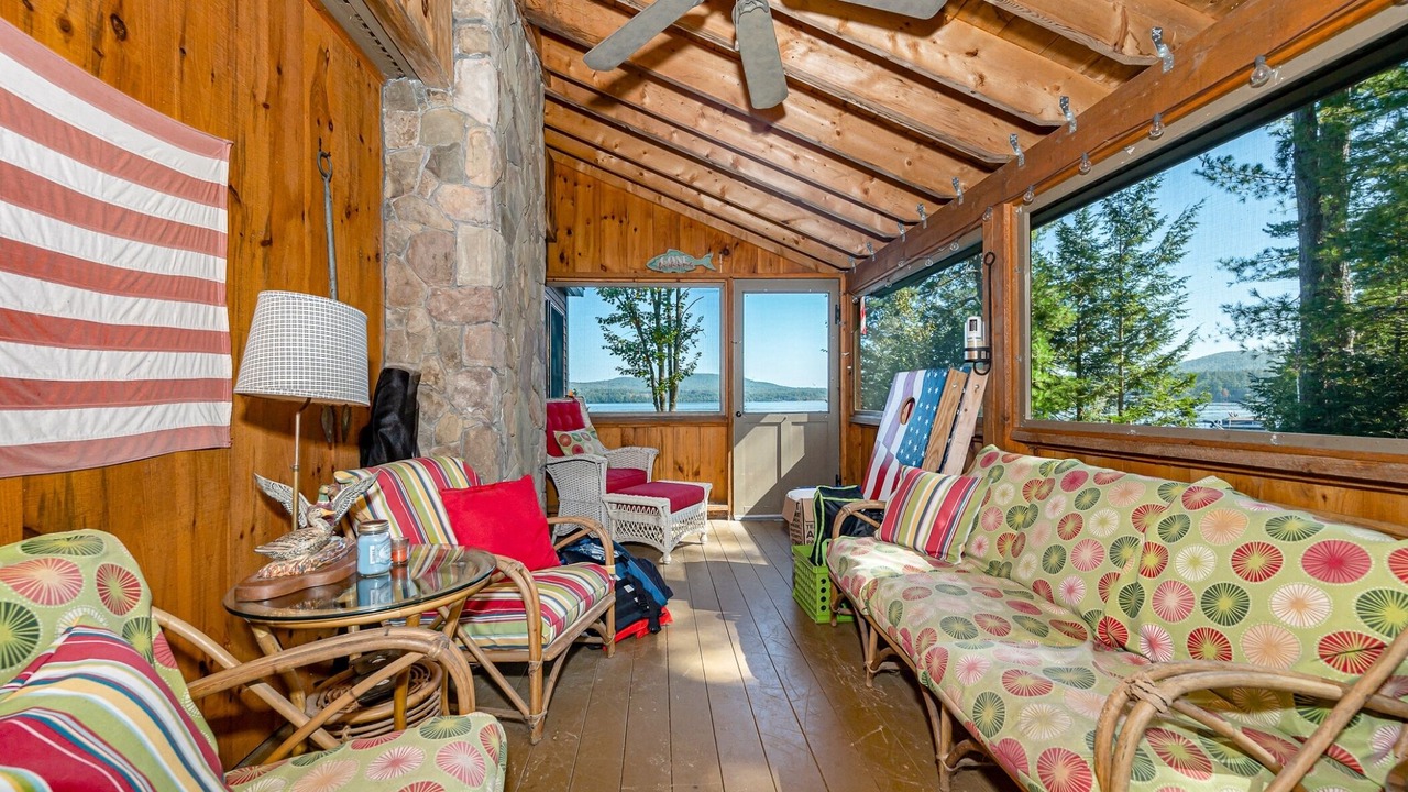 Photo of Livingroom in South Effingham