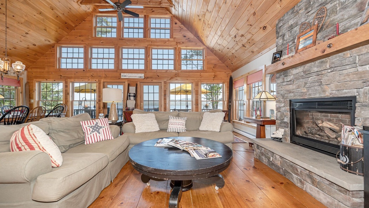 Photo of Livingroom in South Effingham