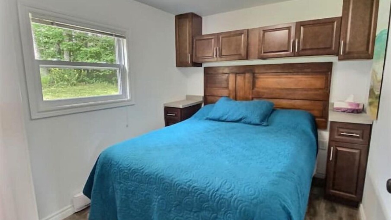 Photo of Bedroom in Shortts Lake