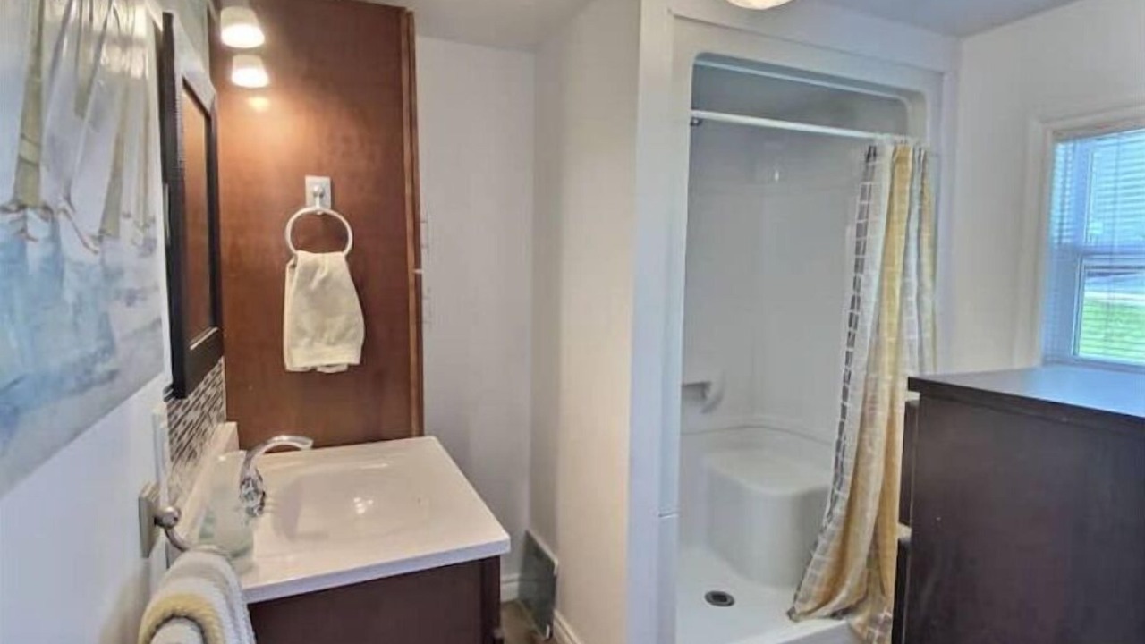 Photo of Bathroom in Shortts Lake