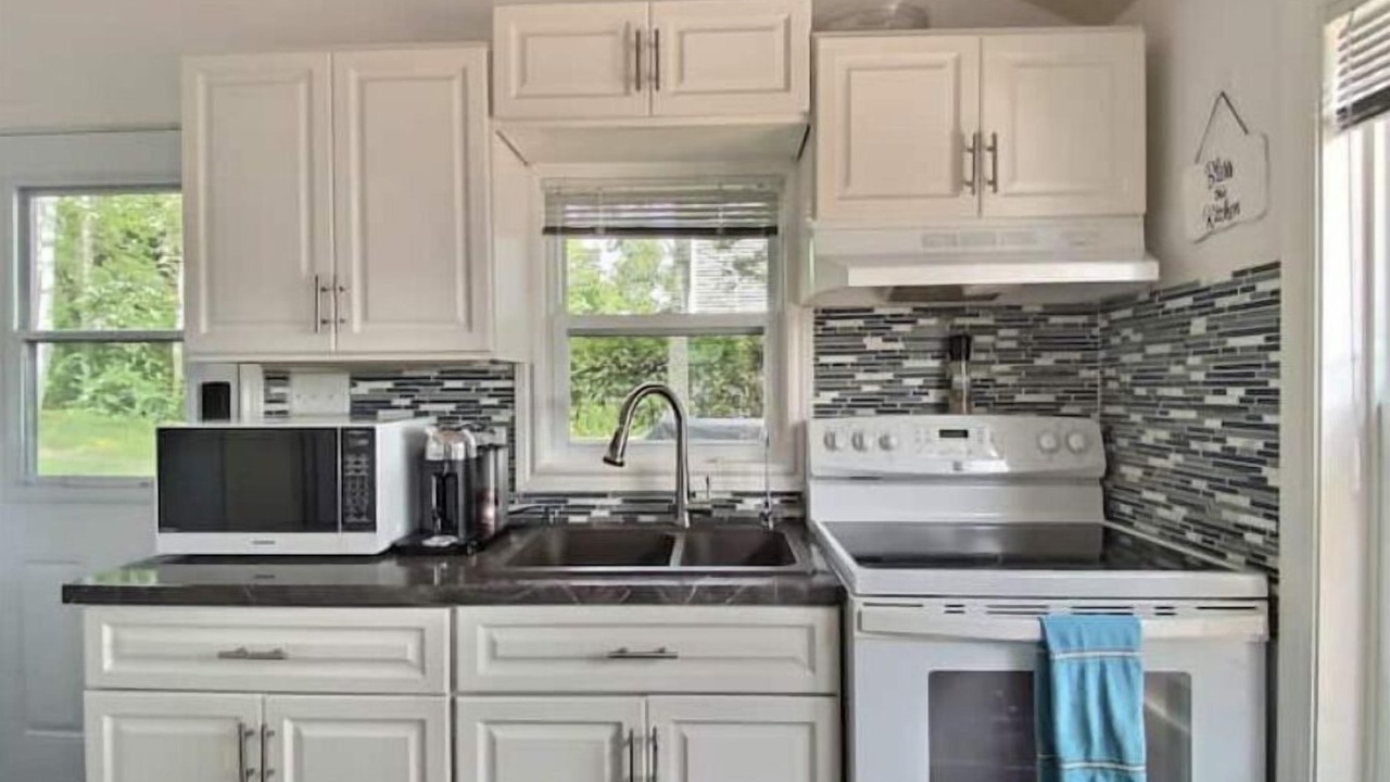 Photo of Kitchen in Shortts Lake