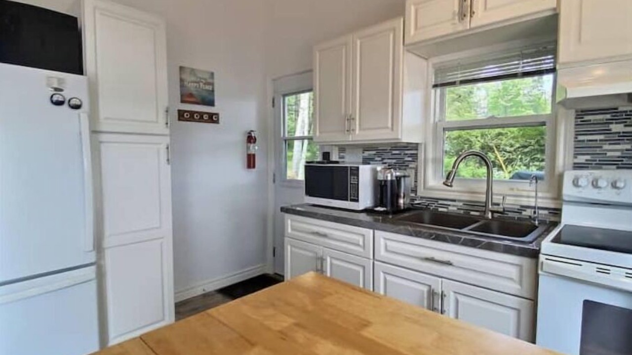Photo of Kitchen in Shortts Lake