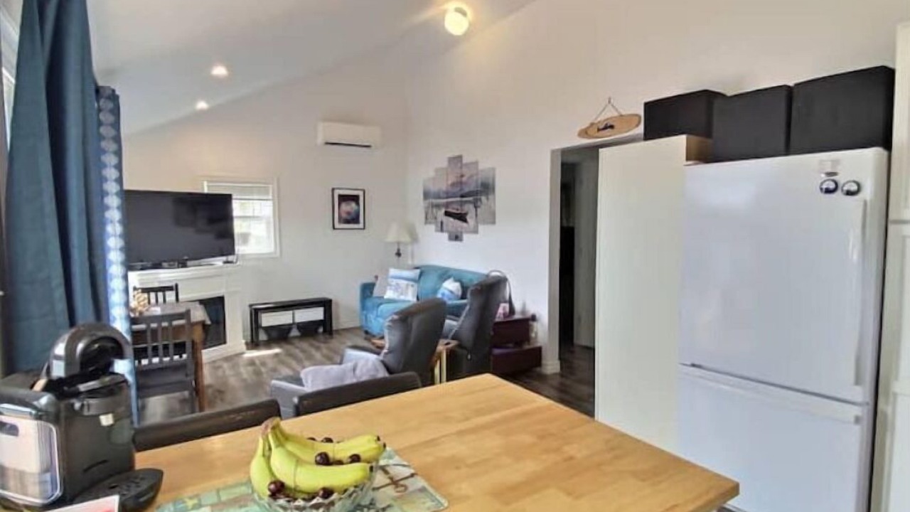 Photo of Livingroom in Shortts Lake