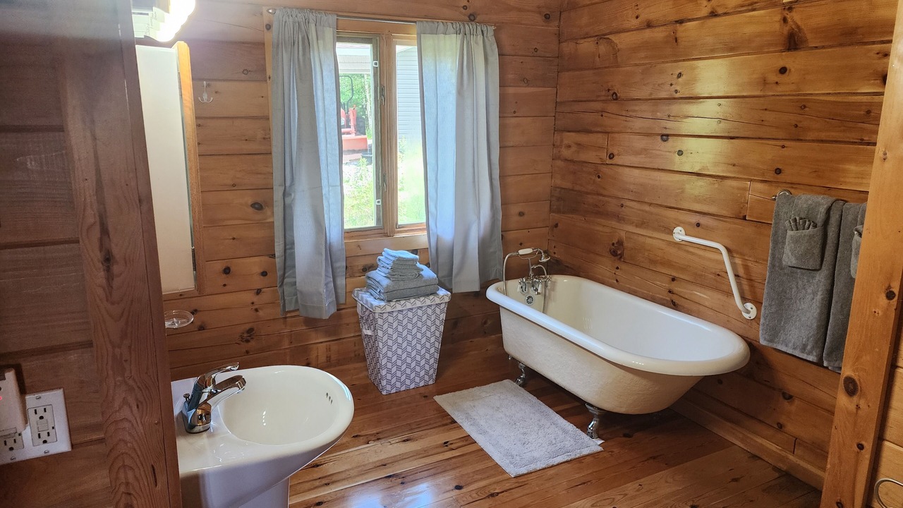 Photo of Bathroom in Boularderie