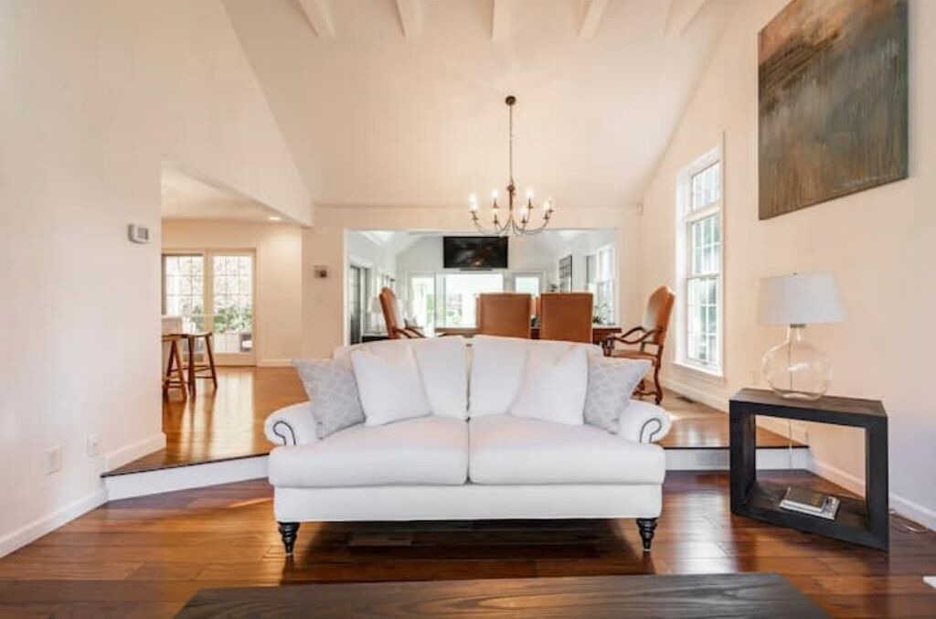 Photo of Livingroom in Mashpee