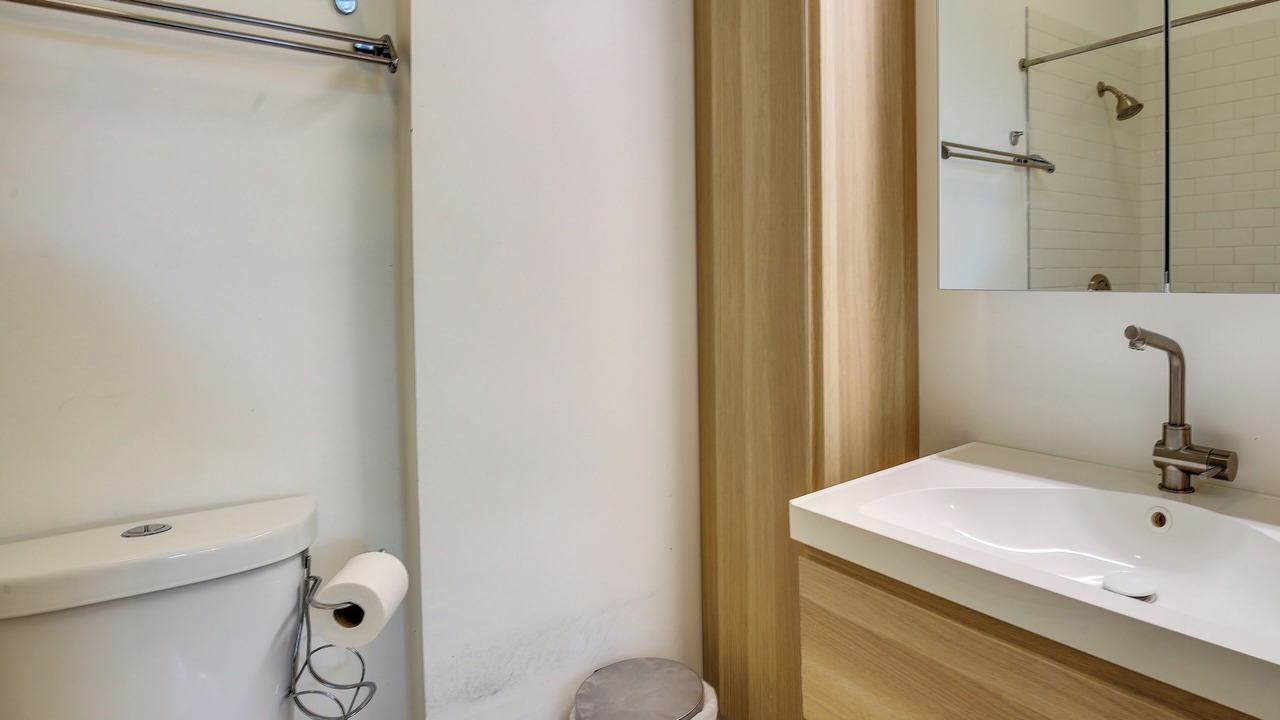 Photo of Bathroom in Benton Park