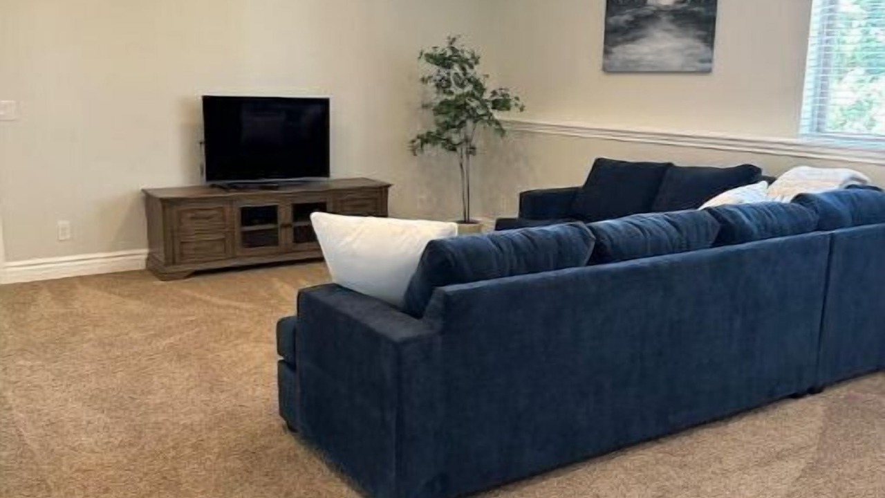 Photo of Livingroom in Bountiful