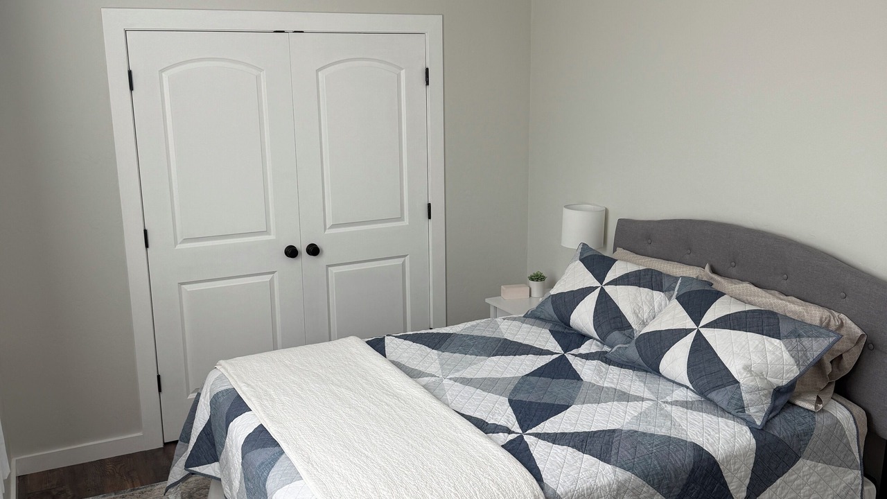 Photo of Bedroom in Bountiful