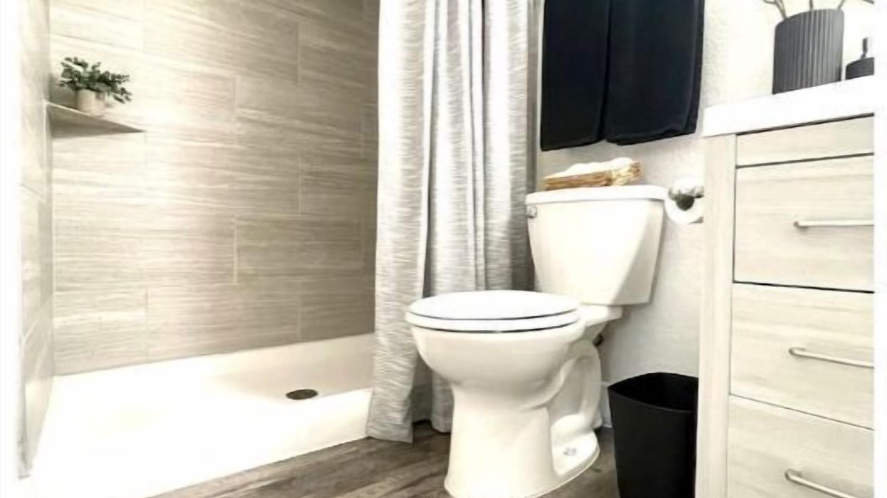 Photo of Bathroom in The Colony