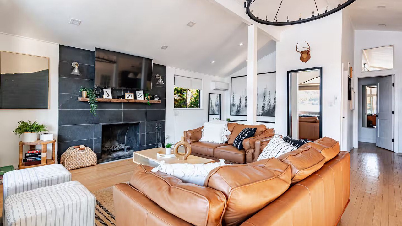 Photo of Livingroom in Greenwood Lake