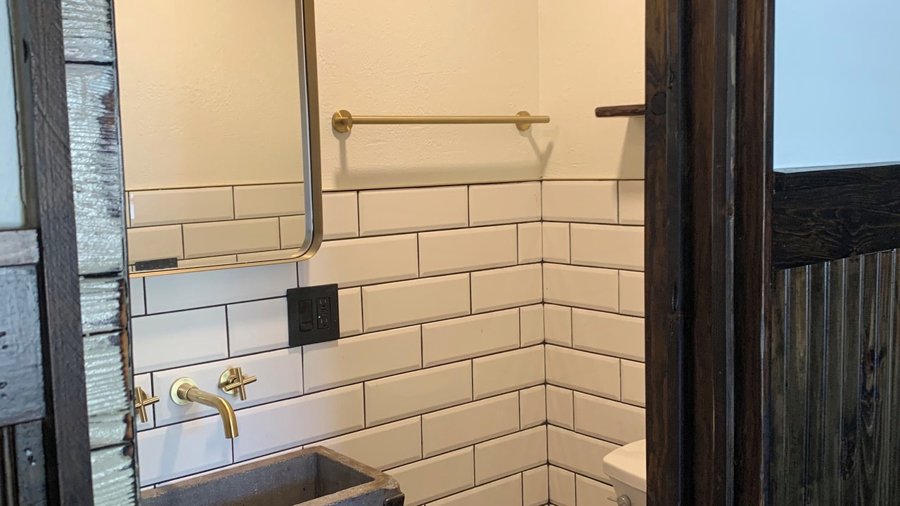 Photo of Bathroom in Channel Lake
