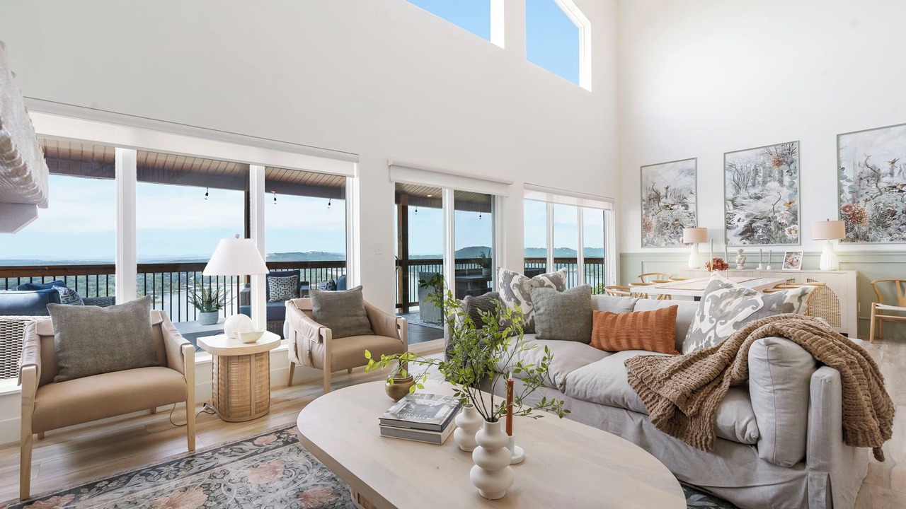 Photo of Livingroom in Kimberling City