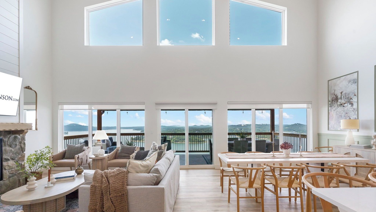 Photo of Livingroom in Kimberling City
