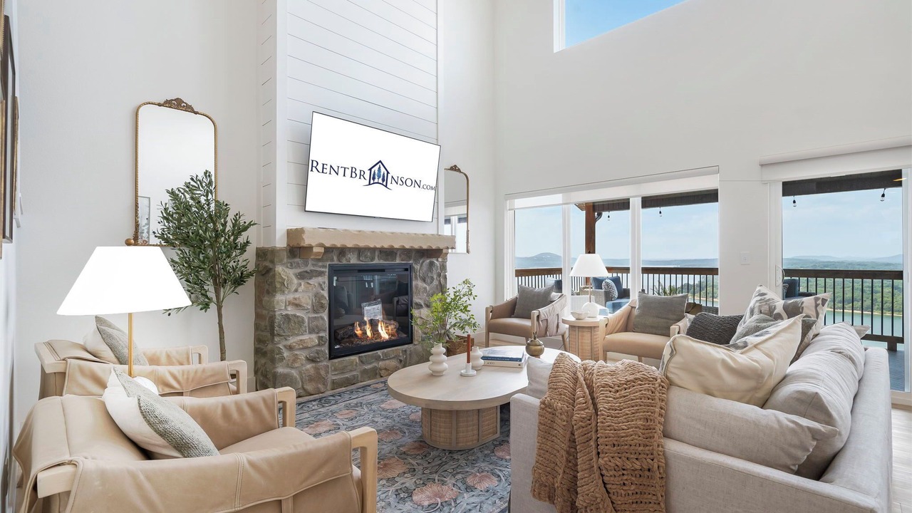 Photo of Livingroom in Kimberling City