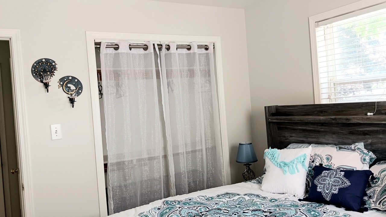 Photo of Bedroom in Winthrop Harbor