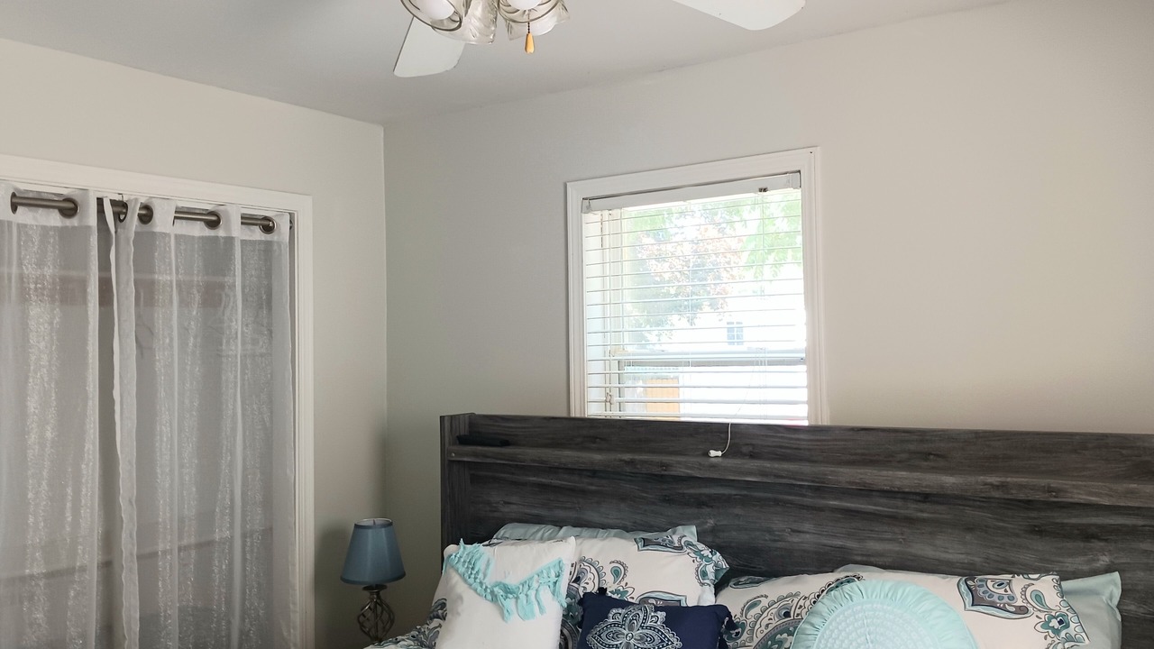 Photo of Bedroom in Winthrop Harbor