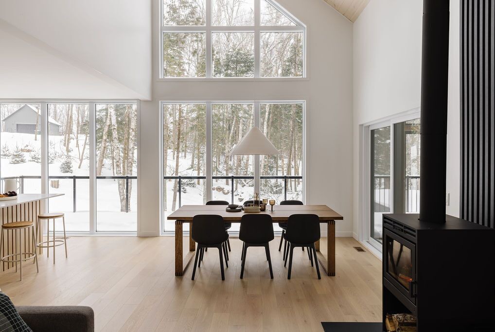 Photo of Livingroom in Lac-Superieur