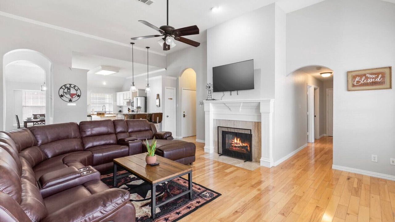 Photo of Livingroom in Allen