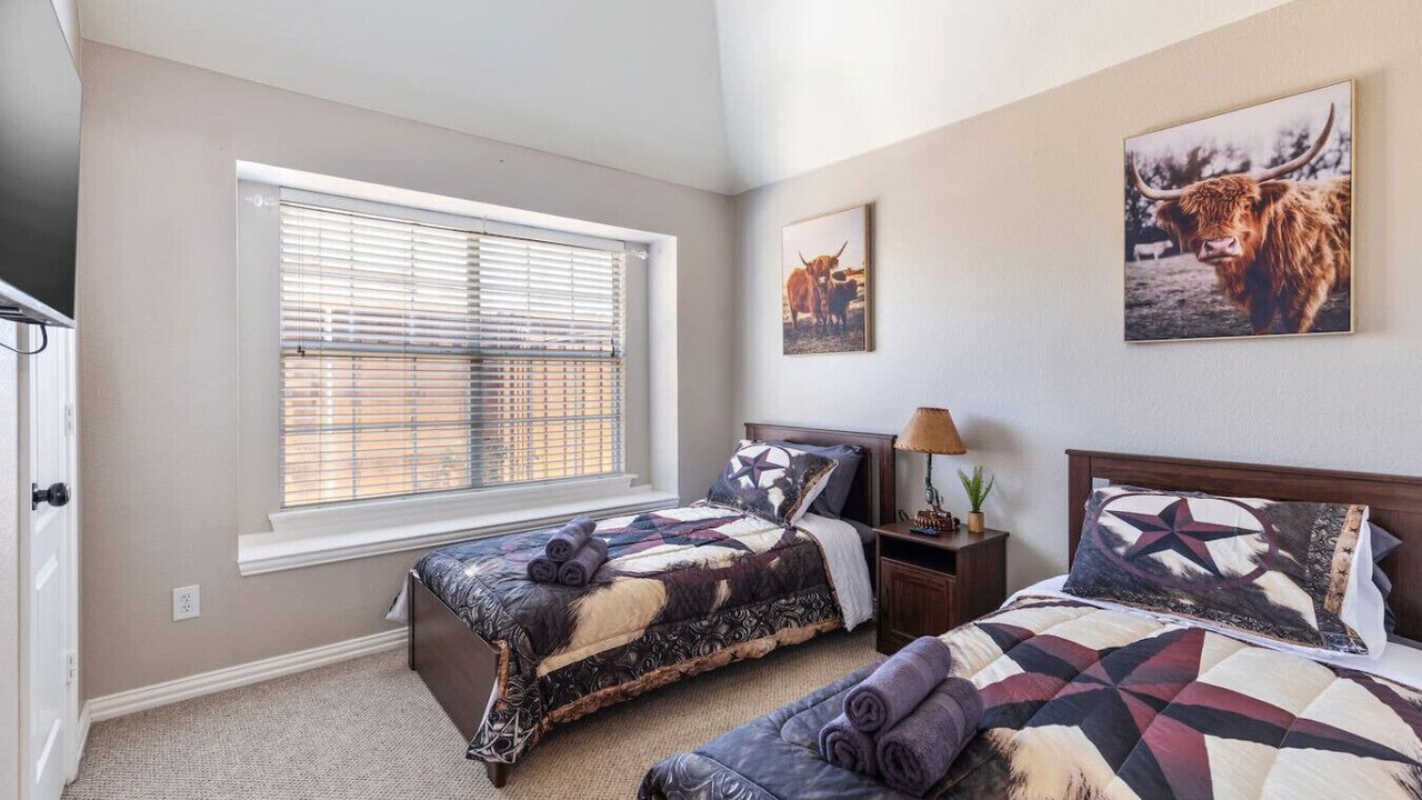 Photo of Bedroom in Allen