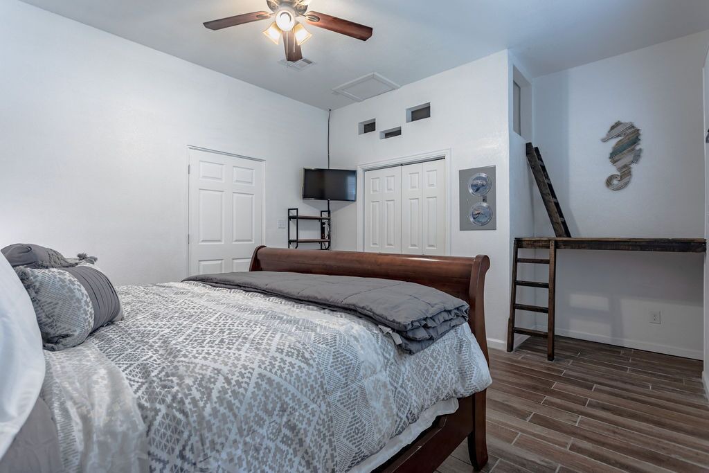 Photo of Bedroom in Woodway