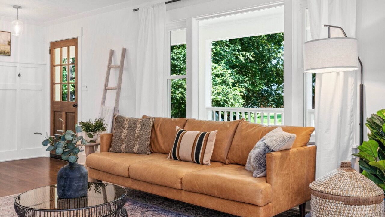 Photo of Livingroom in Northwest Raleigh