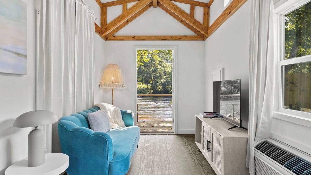 Photo of Livingroom in Sylva