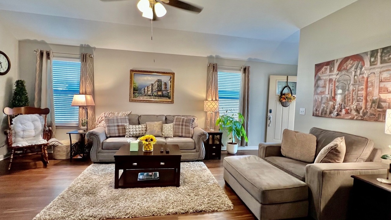Photo of Bedroom in Kyle