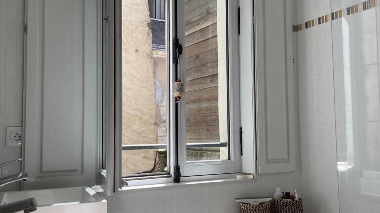 Photo of Bathroom in Decre-Cathedrale