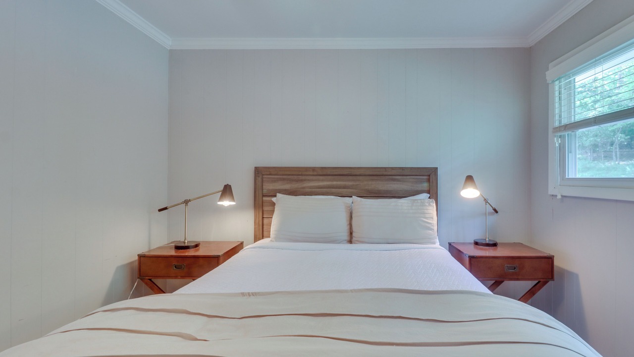 Photo of Bedroom in Batesville