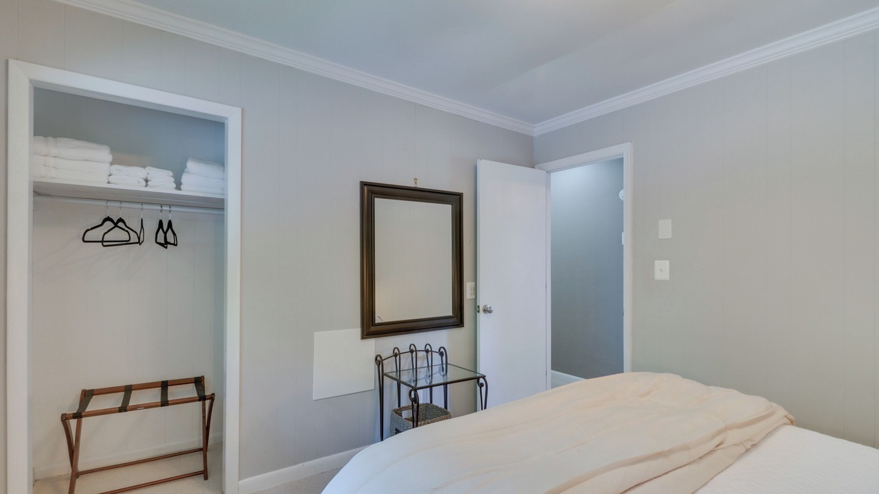 Photo of Bedroom in Batesville