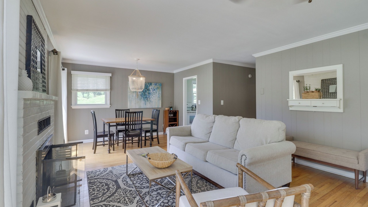 Photo of Livingroom in Batesville
