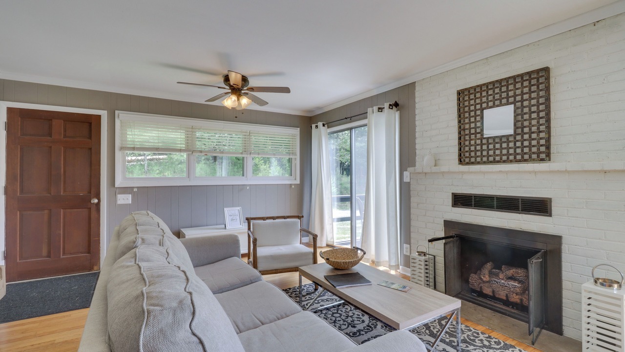 Photo of Livingroom in Batesville