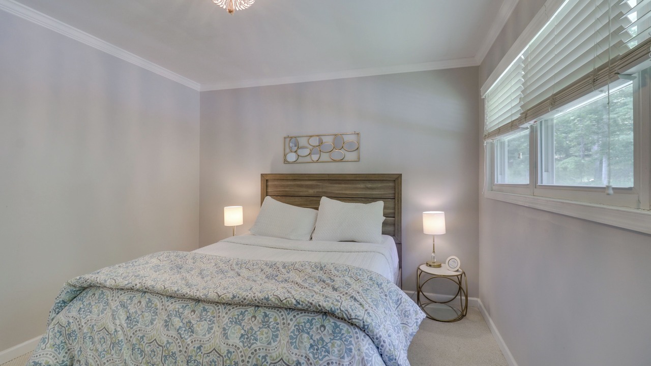 Photo of Bedroom in Batesville