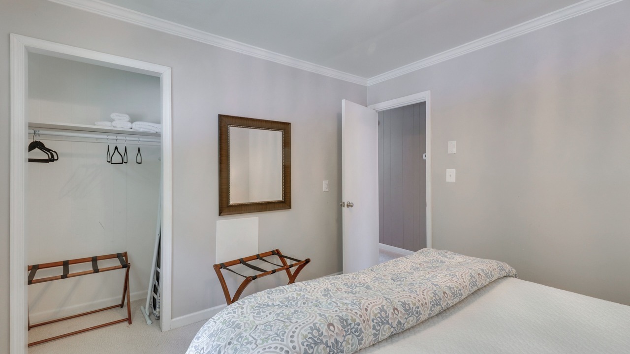 Photo of Bedroom in Batesville