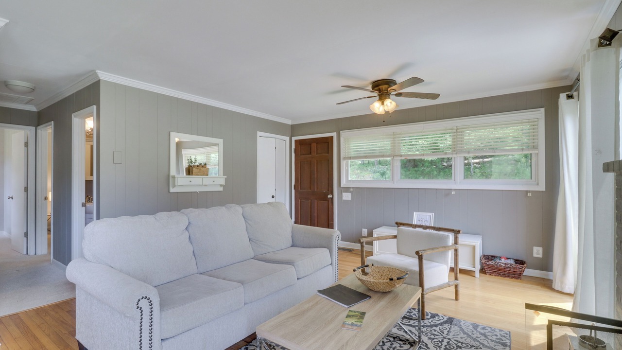 Photo of Livingroom in Batesville