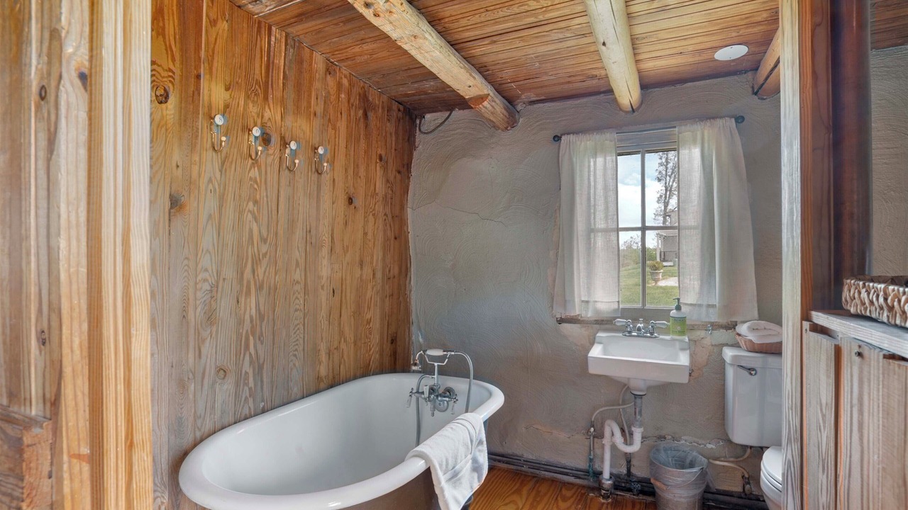 Photo of Bathroom in Batesville