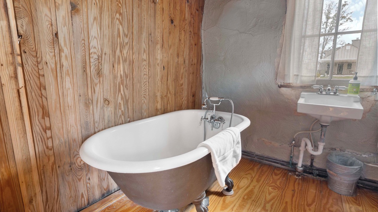 Photo of Bathroom in Batesville
