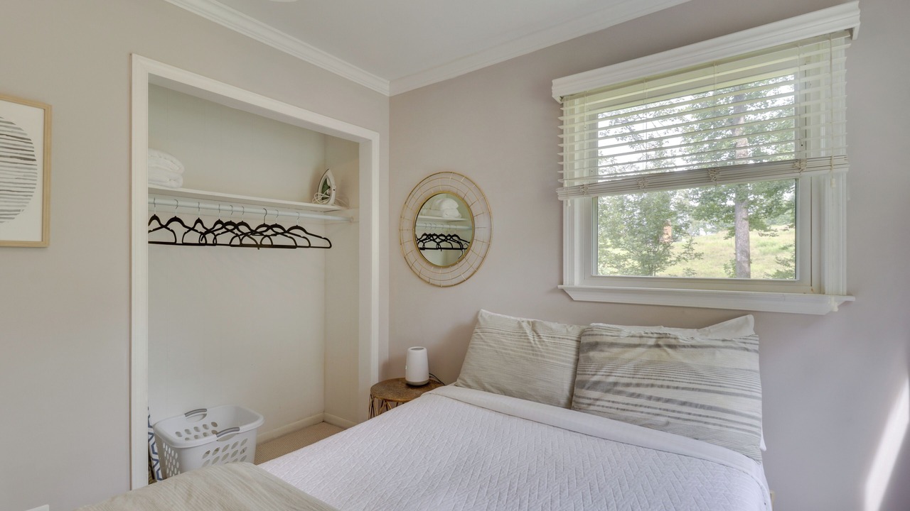 Photo of Bedroom in Batesville