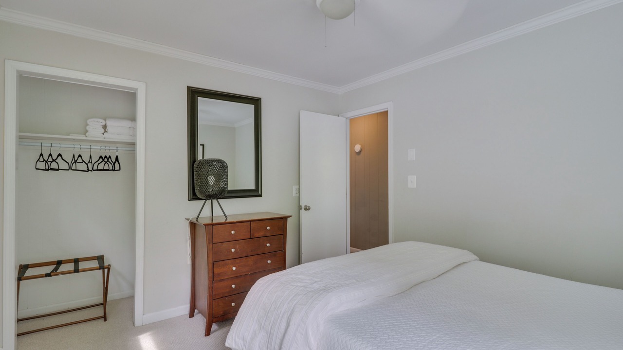 Photo of Bedroom in Batesville