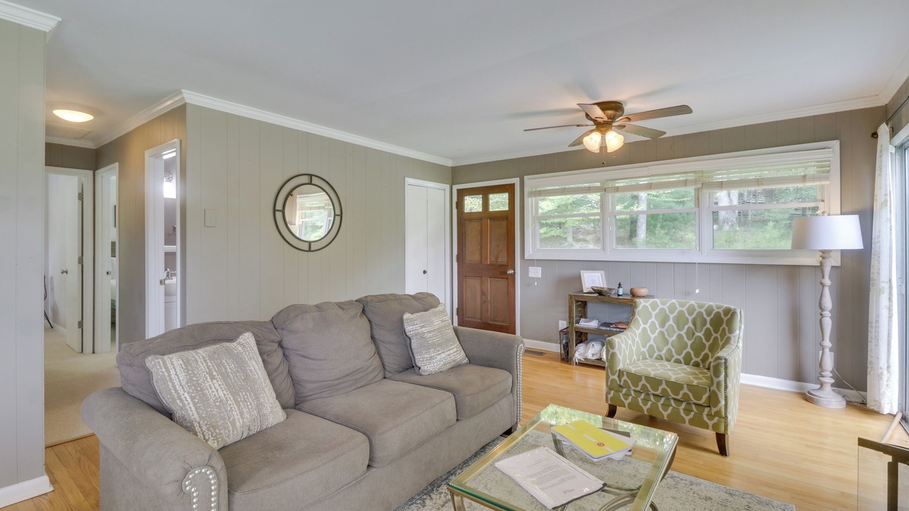 Photo of Livingroom in Batesville