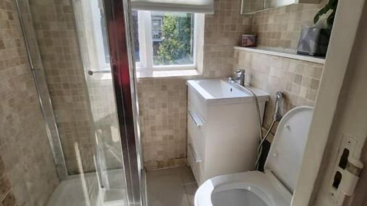 Photo of Bathroom in Brompton & Hans Town