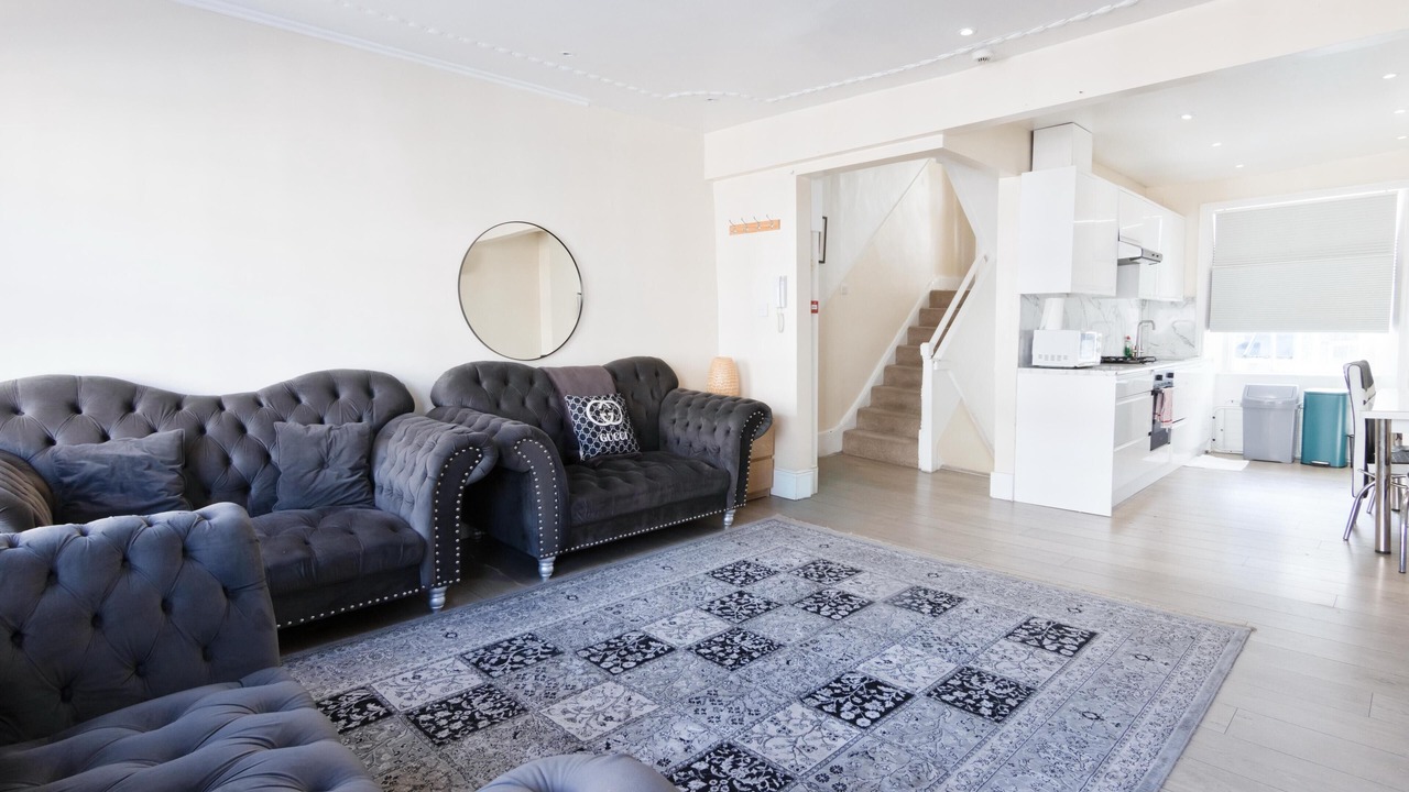 Photo of Livingroom in Brompton & Hans Town