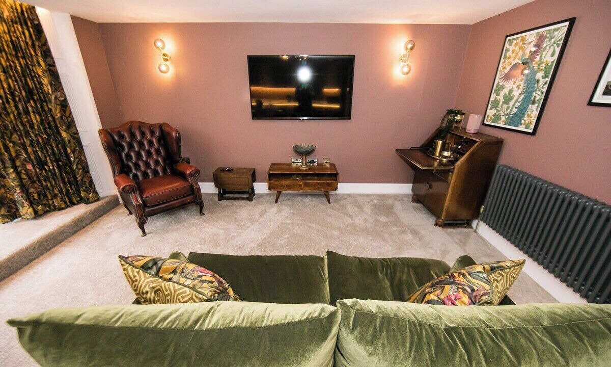 Photo of Livingroom in Buxton