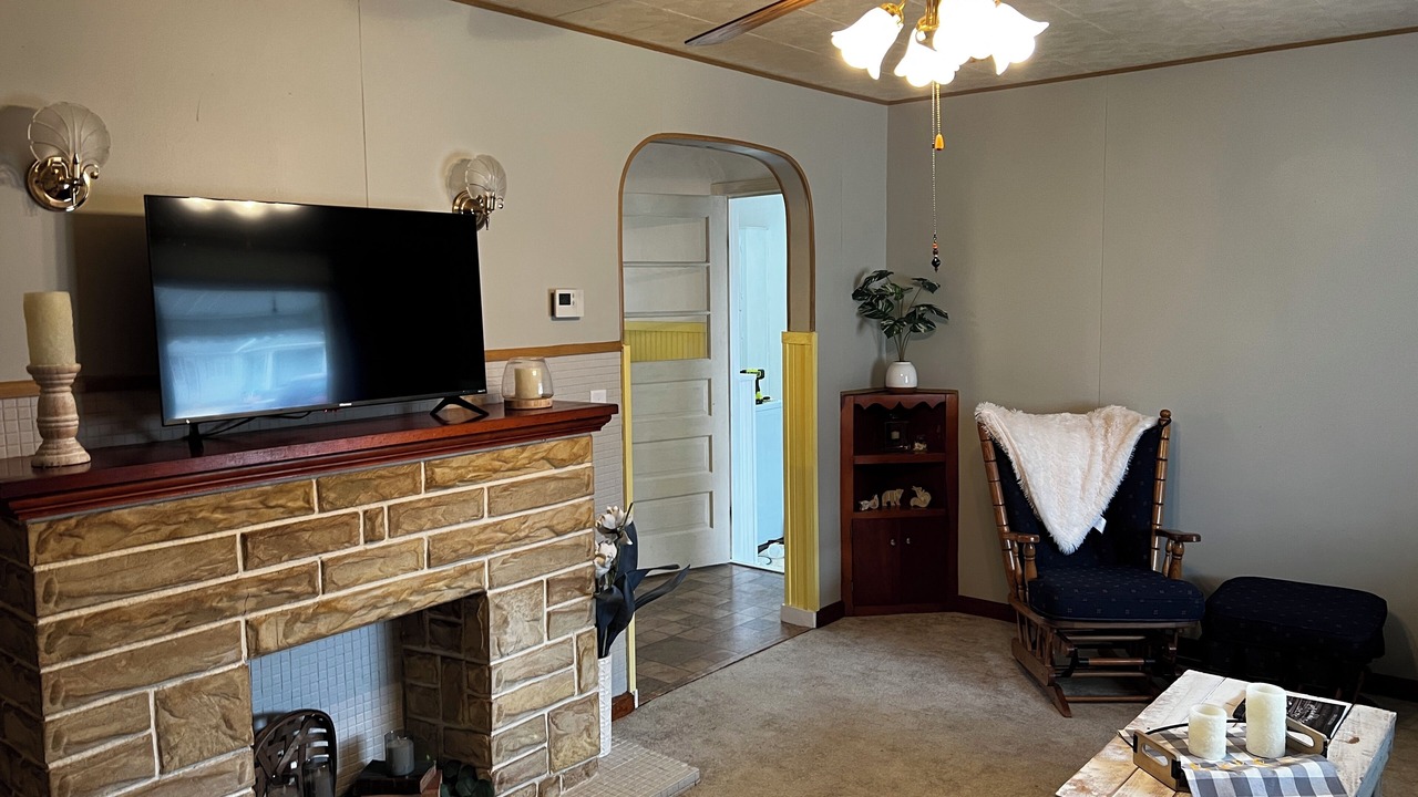 Photo of Livingroom in Ellsworth County