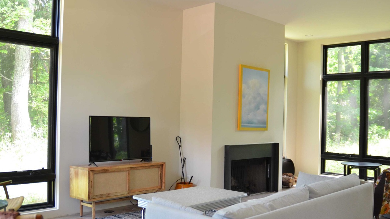 Photo of Livingroom in Northport