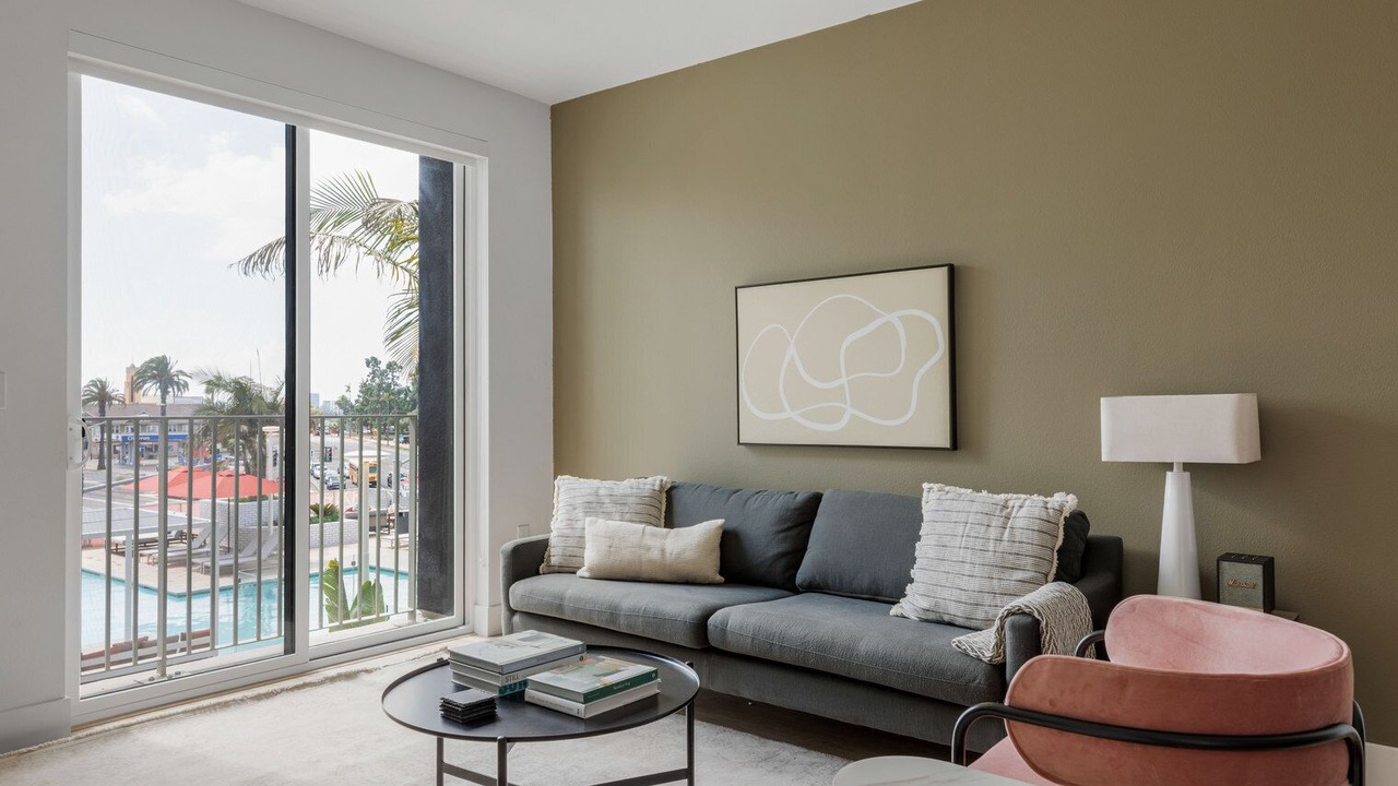 Photo of Livingroom in University Heights