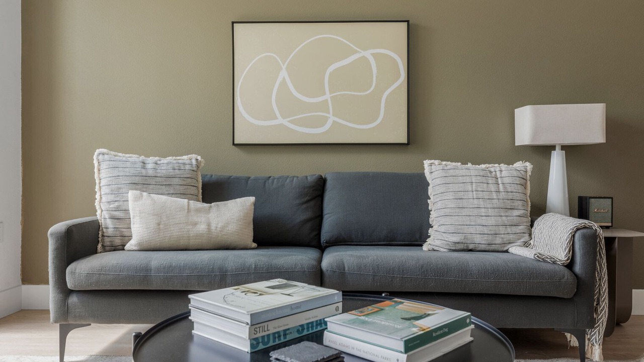Photo of Livingroom in University Heights