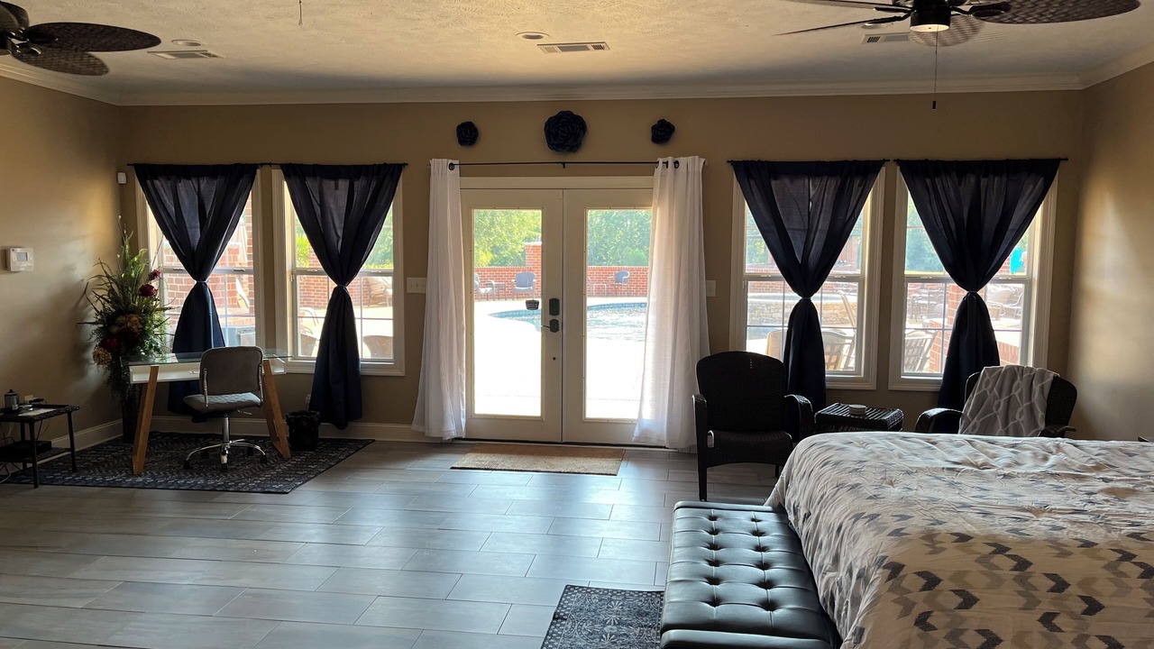 Photo of Bedroom in Tougaloo